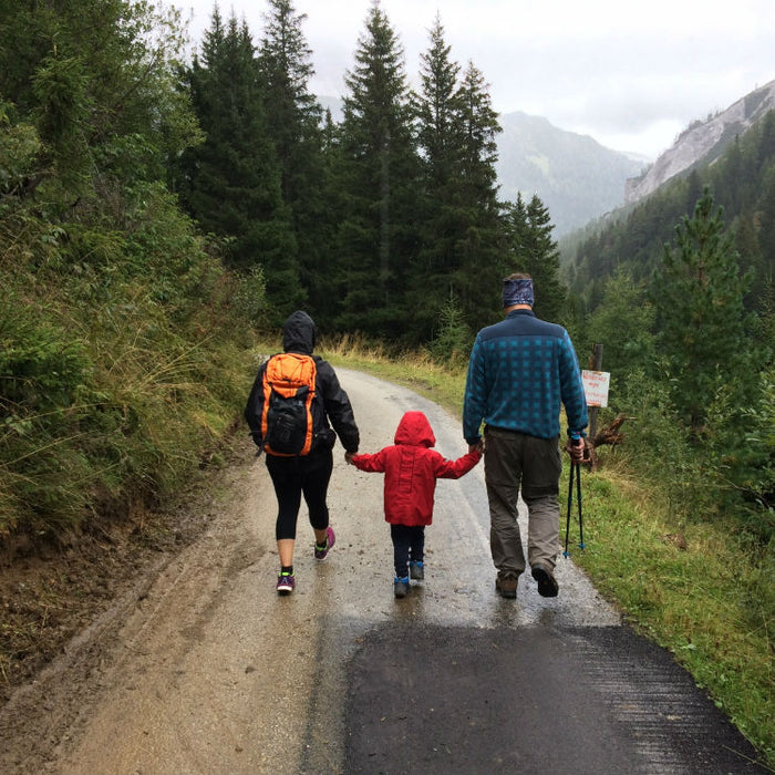 6 Ways to Get Outside with Your Family This Holiday Season