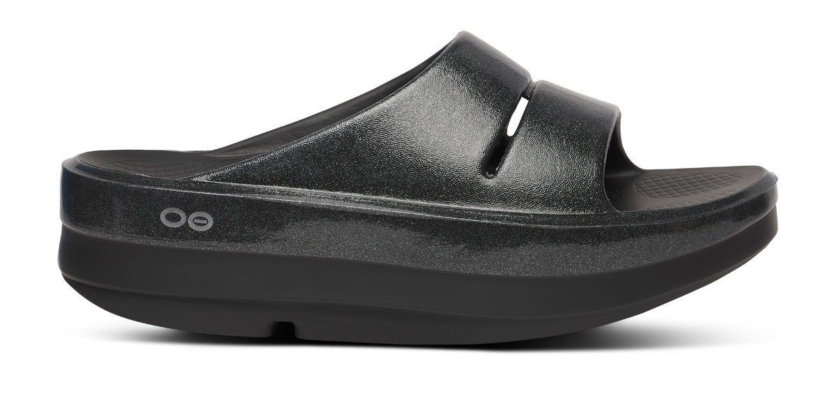 靴 OOFOS OOmega OOahh Luxe Black Sparkle 27 靴 OOFOS OOMEGA OOAHH LUXE(Black Sparkle) OOmega OOahh Luxe