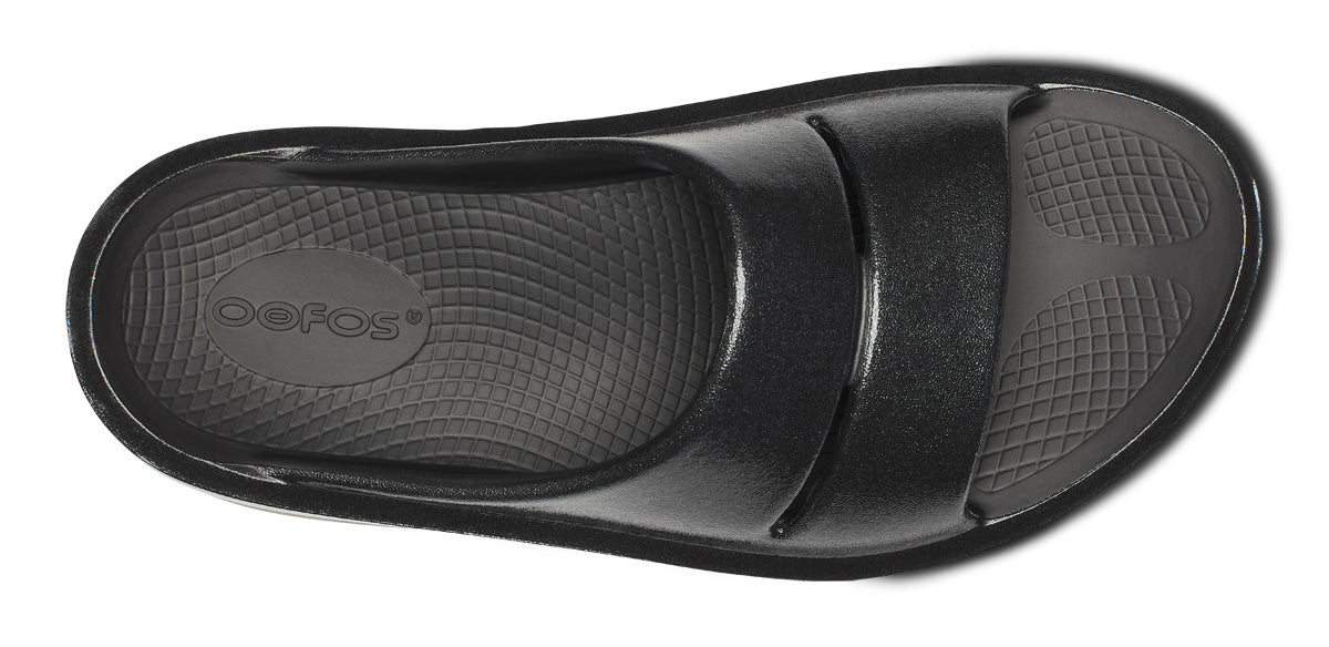 口コミ・レビューで人気商品を探そう Black - Sandal Stacked OOahh OOmega Women's Sparkle OOFOS – 靴