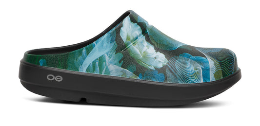 Women's OOcloog Limited Edition Clog - Wave Floral Breeze lateral view