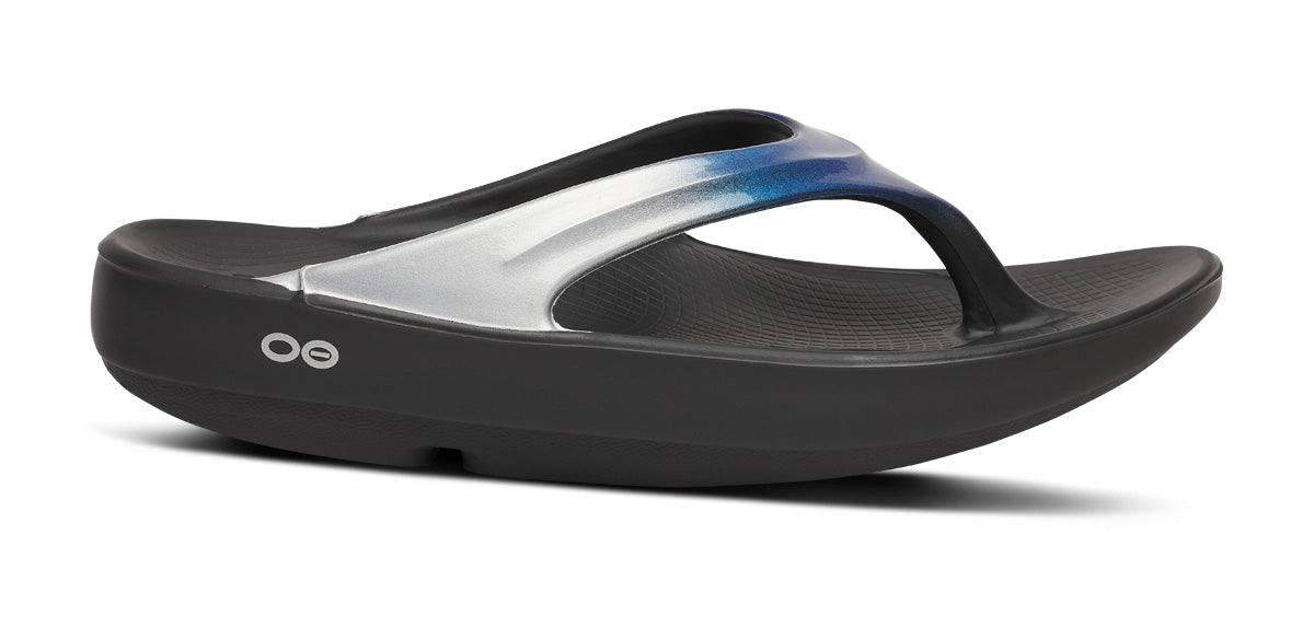 Oofos OOMEGA OOLALA LUXE サイズ23/6 Women's OOlala Luxe Sandal - Shimmer Blue – OOFOS