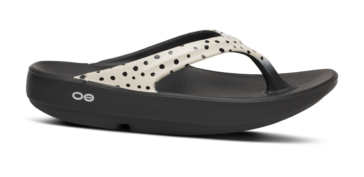 Women's OOlala Limited Sandal - Pebble lateral view