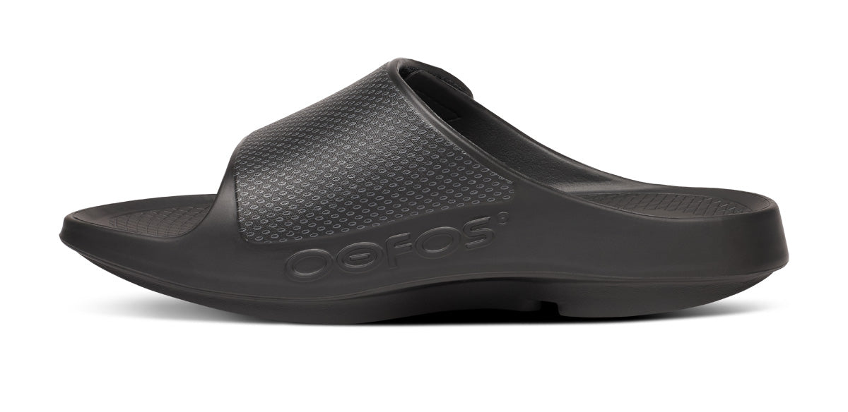 BAUER/OOFOS OOahh Sport Flex Sandal – Black medial view