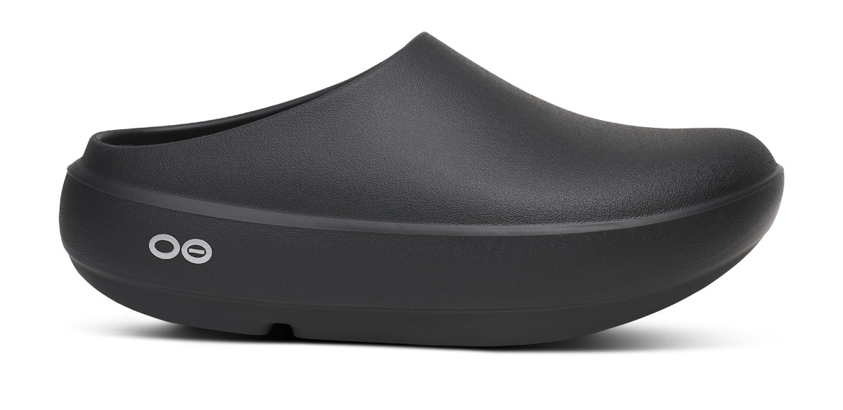 ほ*い様 OOFOS OOCLLOG PLUS Men's Cloog PLUS Clog - Black – OOFOS
