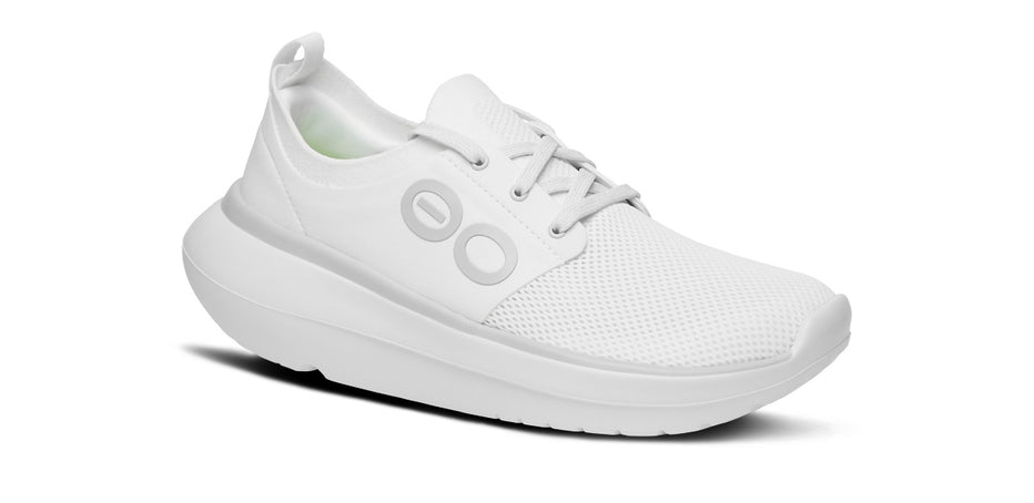 OOFOS Women's OOmy Stride W6 スニーカー 5077WHTBLK_shot2_grande.jpg?v=