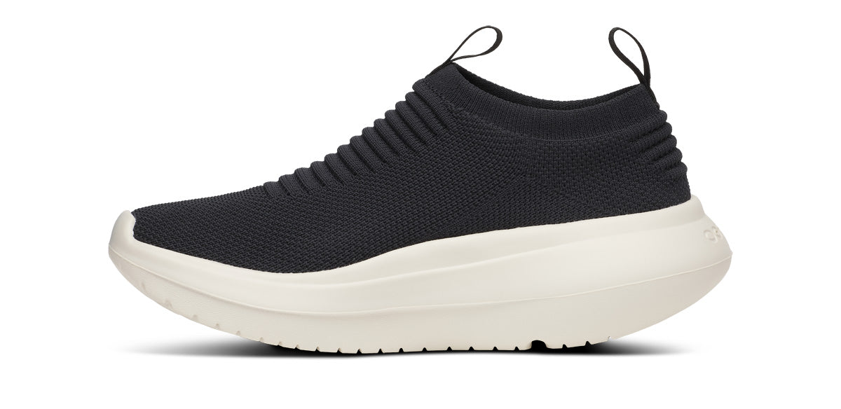 Women's OOmy Zen - Chalk Black medial view