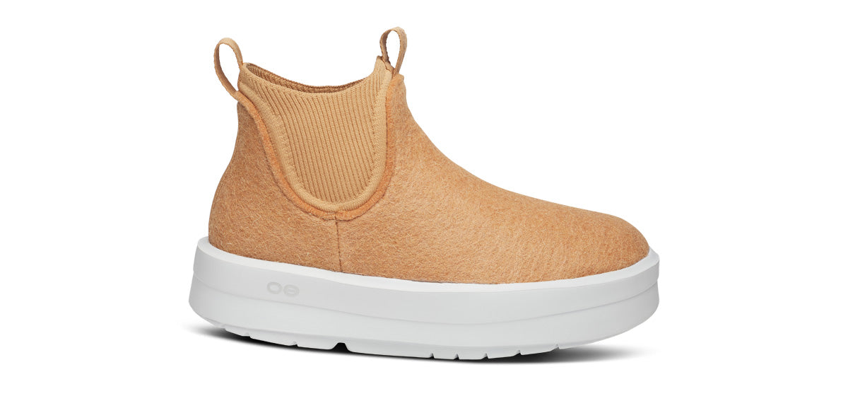 OOFOS OOmega ベージュ W7 EU38 24.0 Women's OOmega Londoner - Almond – OOFOS