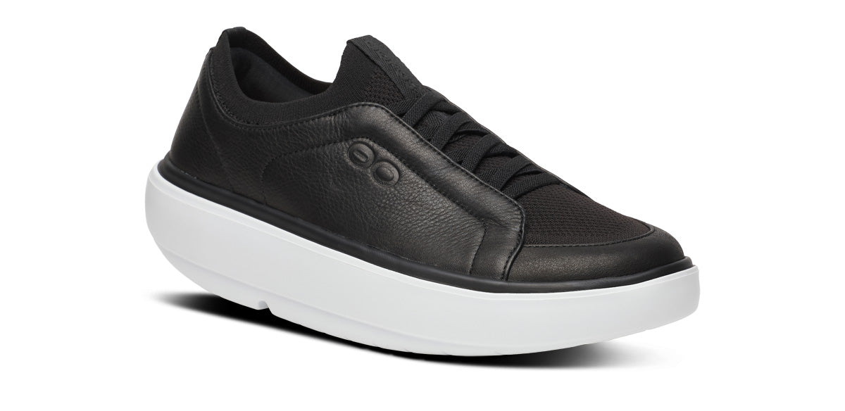 Women's OOmg+ Club - White Black main view