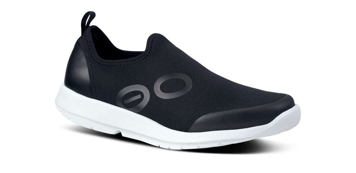 Women's OOmg Sport Low Shoe - White Black (FINAL SALE) – OOFOS