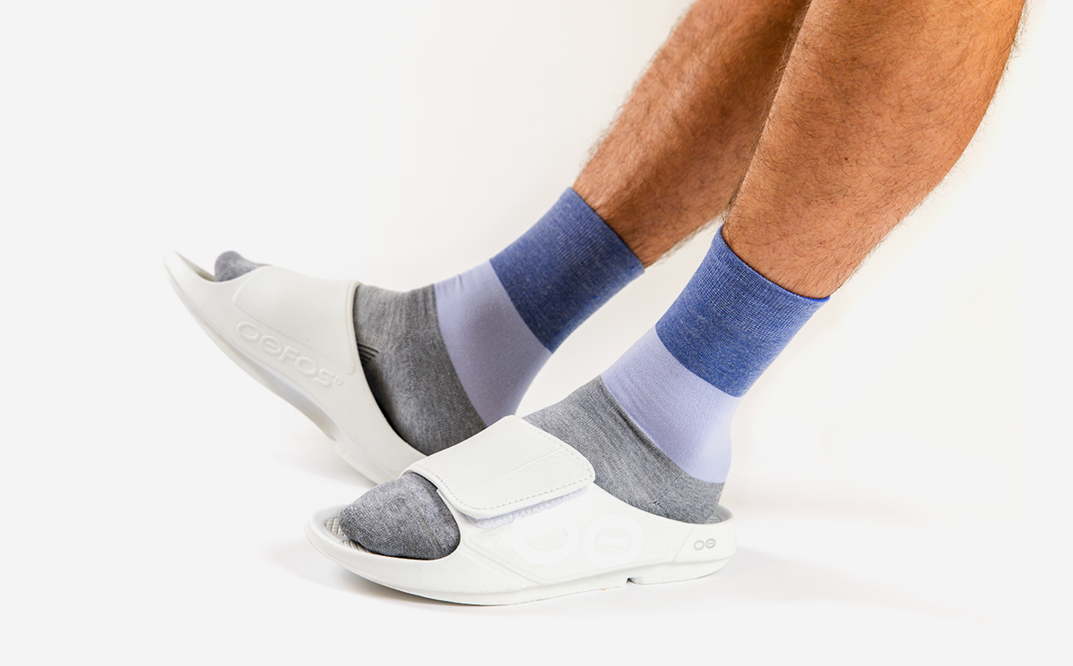 Men's OOahh Sport Flex Sandal - White – OOFOS